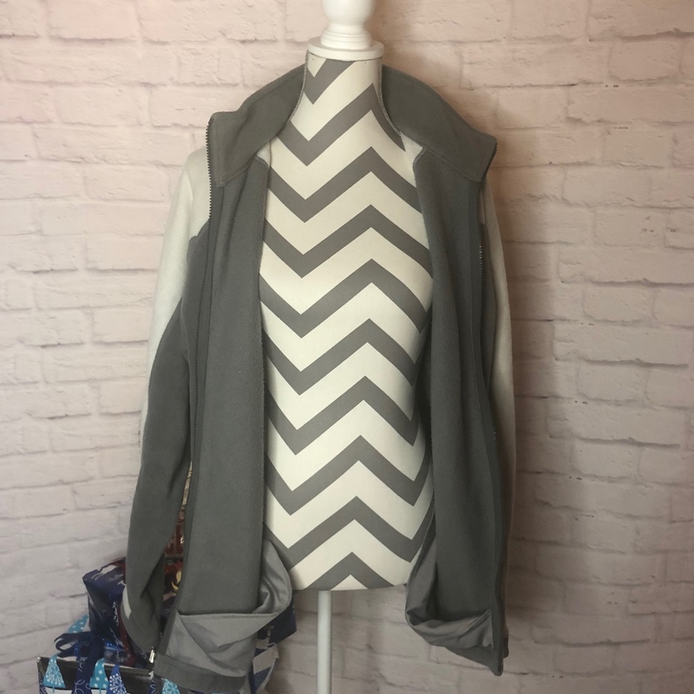 Helly Hansen Jacket - image 5